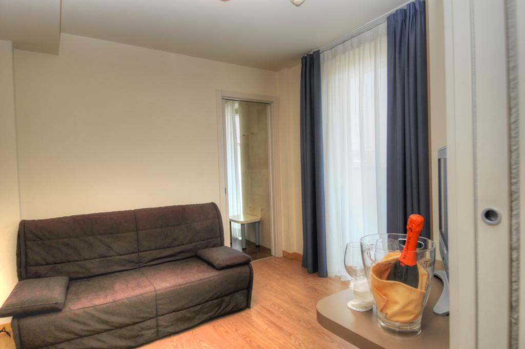 Hotel Pasha Lignano Sabbiadoro Buitenkant foto