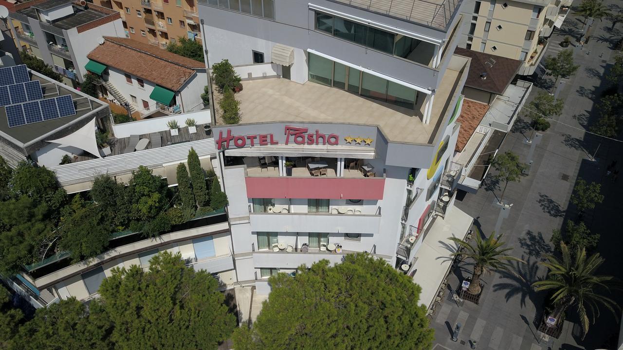 Hotel Pasha Lignano Sabbiadoro Buitenkant foto