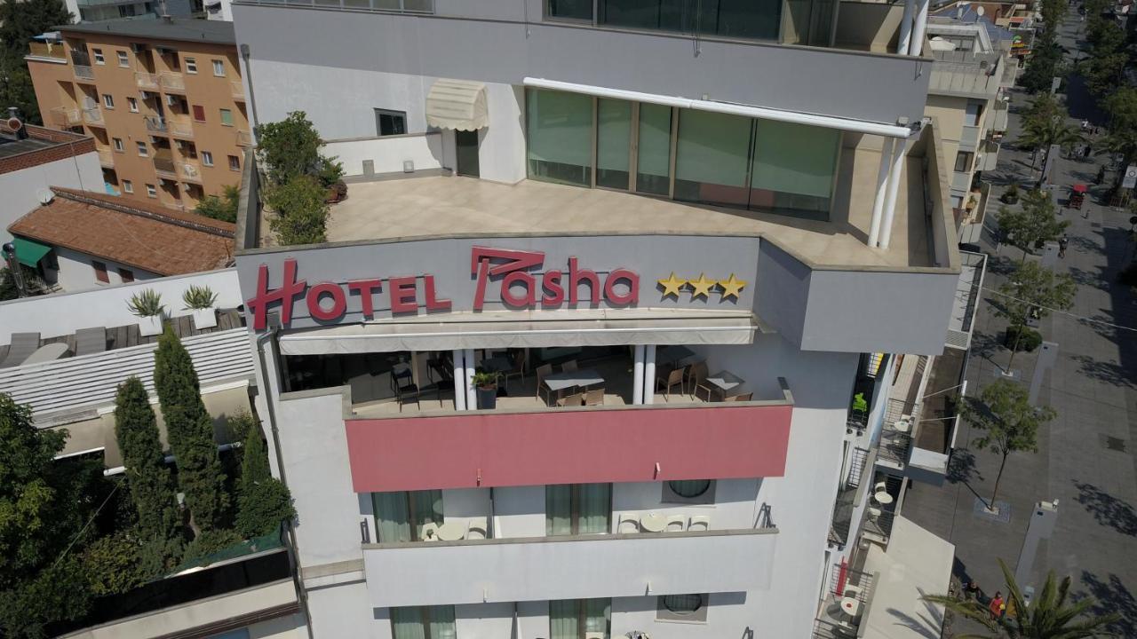 Hotel Pasha Lignano Sabbiadoro Buitenkant foto